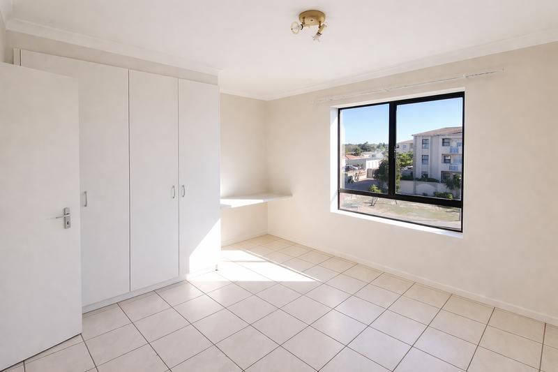 2 Bedroom Property for Sale in Parklands Western Cape